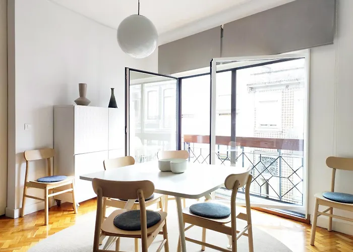 E36 - Ideal For Families - Large Areas