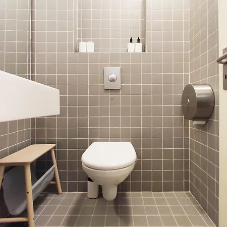 E36 - Ac & Parking - Bright & Spacious Apartment *
