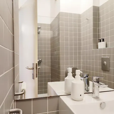 E36 - Ideal For Families - Large Areas Apartment *