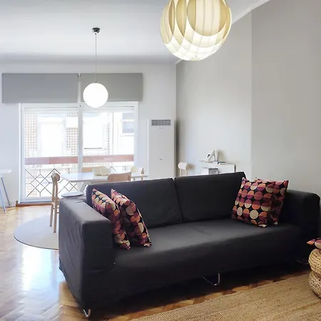 E36 - Ac & Parking - Bright & Spacious Apartment *