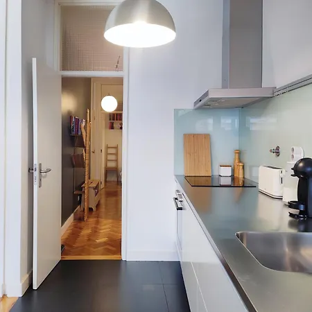 Lejlighed E36 - Ac & Parking - Bright & Spacious Apartment