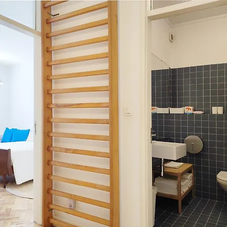 E36 - Ac & Parking - Bright & Spacious Apartment * Porto
